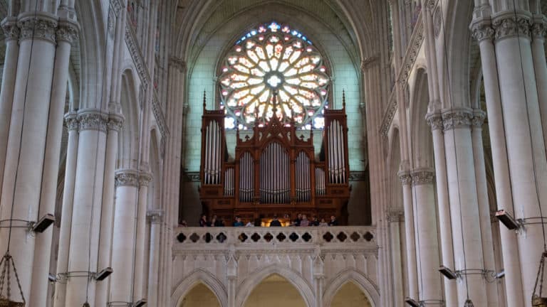 Les petits Chanteurs de Saint-François de Versailles sont à Montligeon !