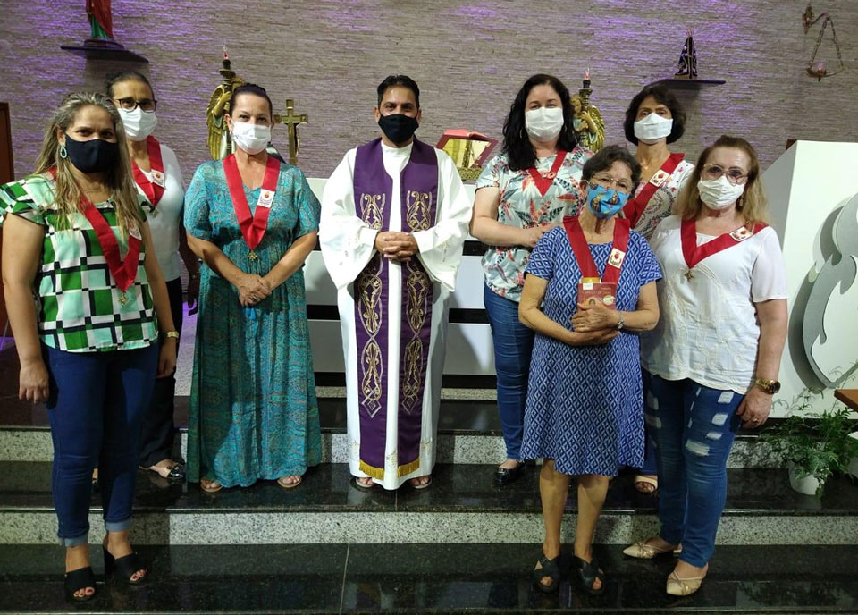 Grupo de oración de la Fraternidad Nuestra Señora de Montligeon en Brasil