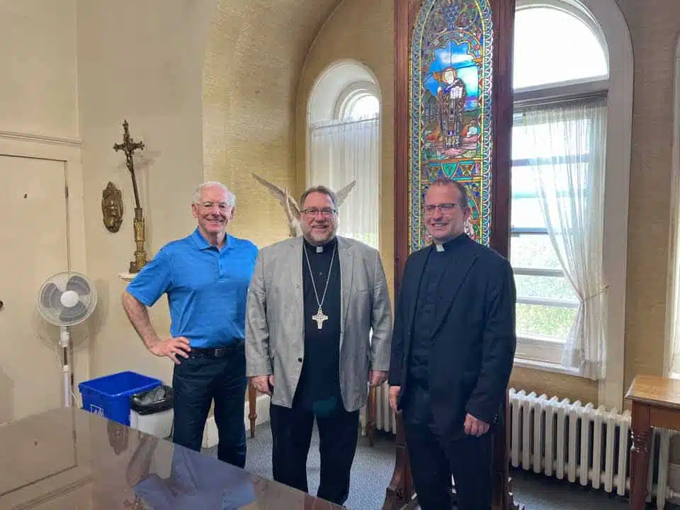 Trois-Rivières, rencontre avec monseigneur Martin Laliberté, évêque de Trois-Rivières