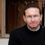 Don Patrick Pinard-Legry au micro de RCF.