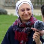 Sœur Cécile au micro de RCF.