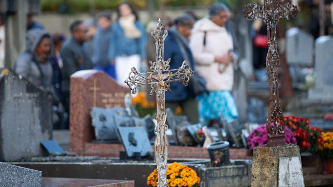 guides-pour-prier-pour-les-defunts-de-votre-paroisse