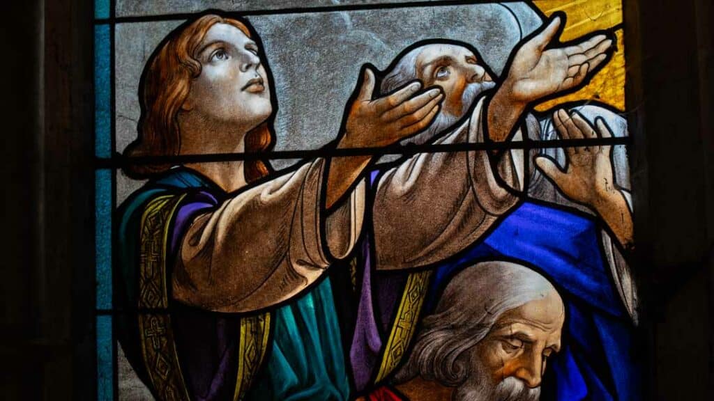 Travaux dépose des vitraux du choeur Atelier Gouty