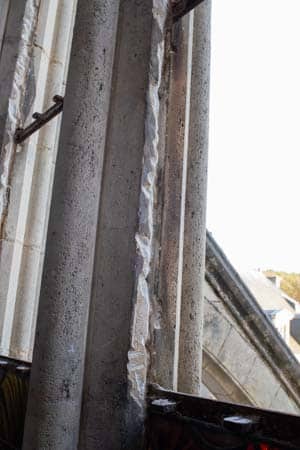 Travaux dépose des vitraux du choeur Atelier Gouty