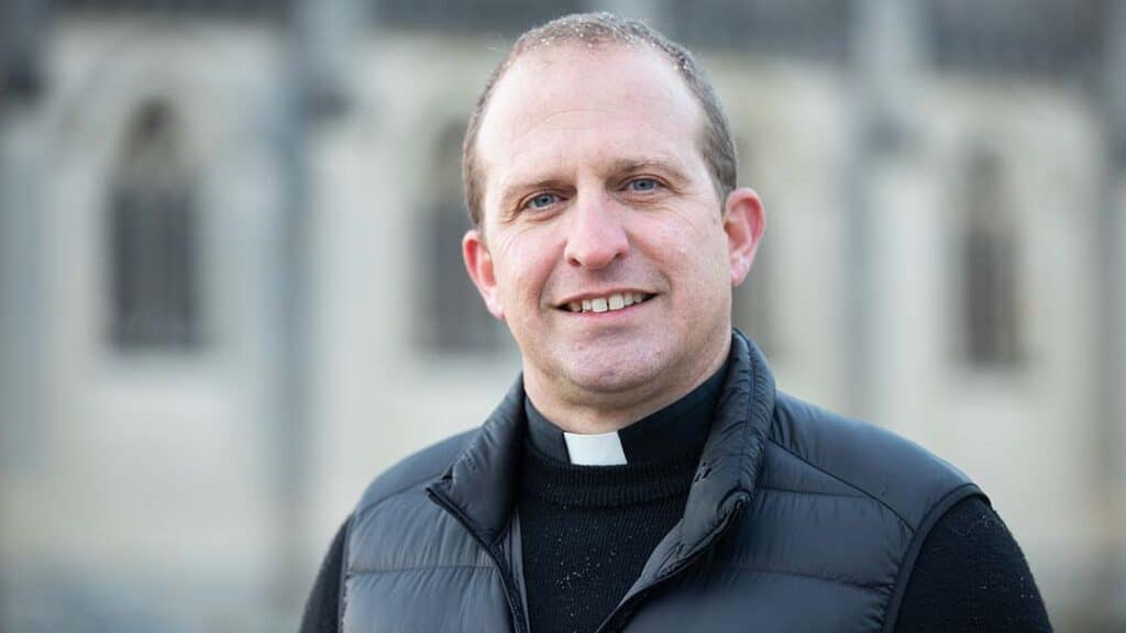 Don Paul Denizot au micro de RCF