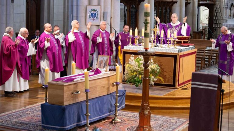 Homélie prononcée par le père Jacques Roger lors de la messe de funérailles de l’abbé Roland Guérin, célébrée le 3 septembre 2026 en la basilique Notre-Dame de Montligeon et présidée par Mgr Bruno Feillet, évêque de Séez.